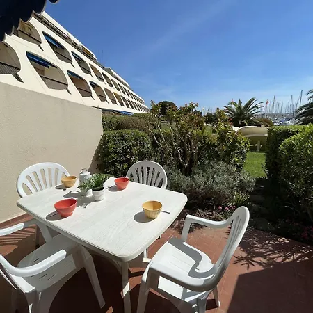 Climatise Avec Terrasse, Piscine & Parking, Proche Et Port - - Fr-1-250-232 Le Grau-du-Roi